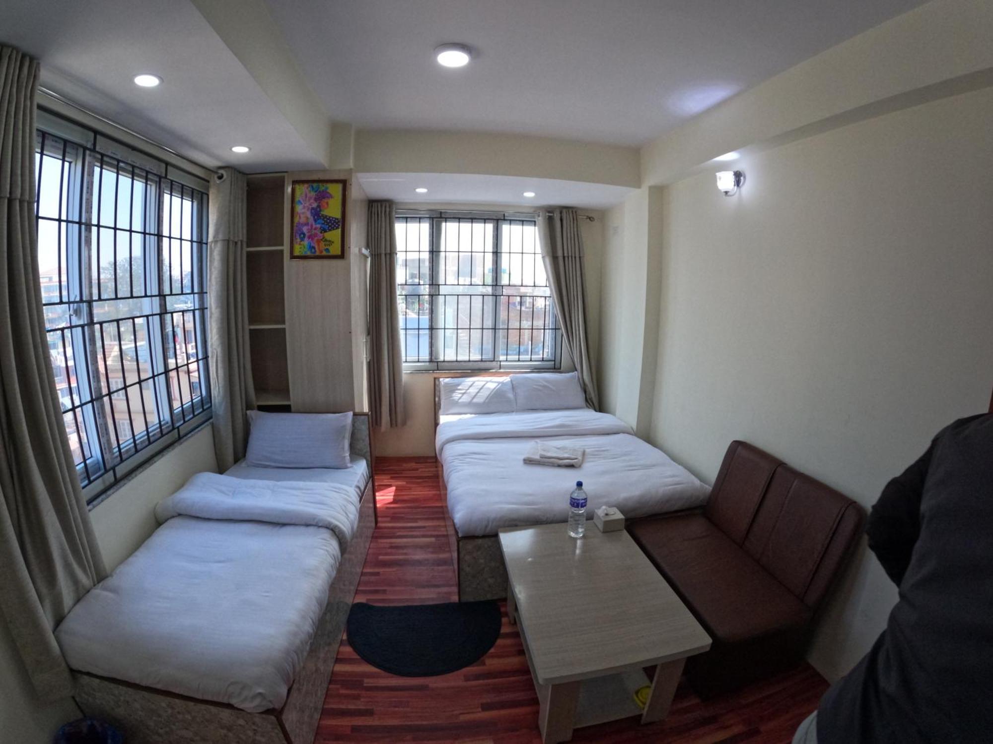 Hotel Global Village Катманду Экстерьер фото